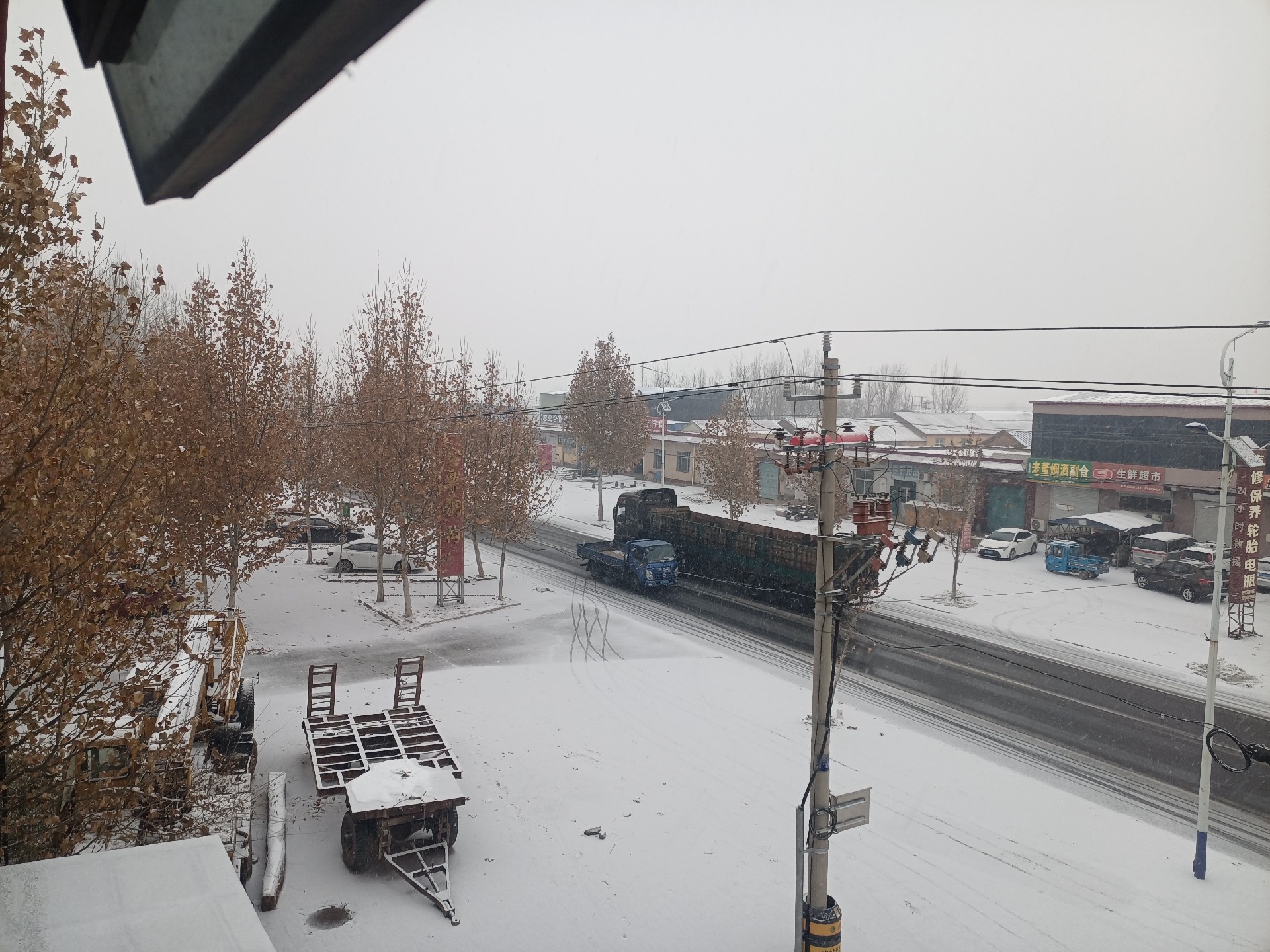 衡水鋼結構,衡水鋼結構廠,衡水鋼結構廠房,衡水鋼結構廠家，衡水廠房車間加工，衡水鋼結構--金鼎鋼構廠，雪景